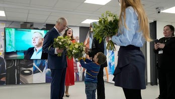 King Charles reacts generously to little boy who can’t wait his turn to give monarch flowers