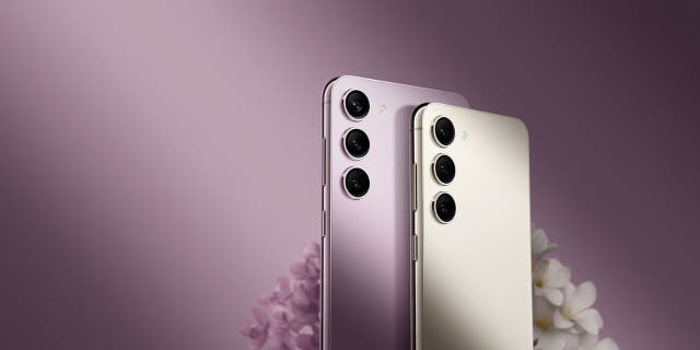 Samsung merilis model smartphone terbarunya, Galaxy S23 yang akan tersedia dalam 3 model berbeda.