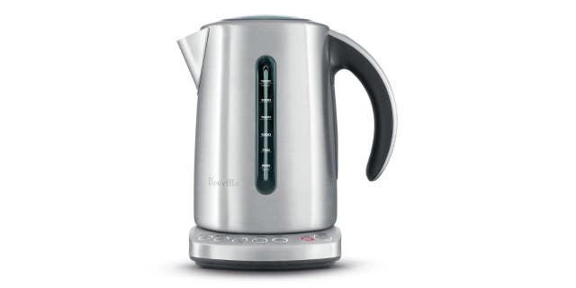 Ketel Listrik Breville IQ menampilkan waktu suhu yang tepat untuk menghadirkan rasa dan kualitas teh atau kopi favorit Anda yang optimal.