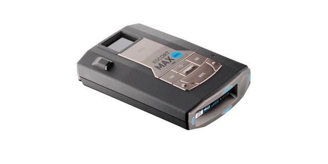 The Escort Max 360c laser radar detector is an exceptional device that has built-in WiFi, allowing you to receive the latest ticket threats in real-time. 