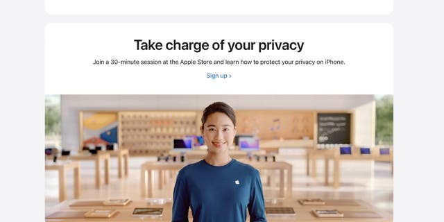Jika Anda mengalami kesulitan untuk menyelesaikan masalah dengan perangkat Anda yang tidak dapat dilakukan sendiri, Anda dapat menghubungi perwakilan Apple untuk mendapatkan bantuan.