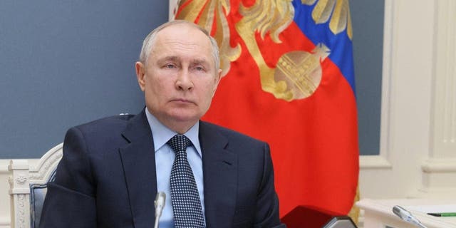 El presidente ruso, Vladimir Putin, preside una reunión del consejo de supervisión de la Agencia de Iniciativas Estratégicas para promover nuevos proyectos en Moscú el 9 de febrero de 2023. 