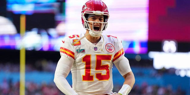 Patrick Mahomes #15 of the Kansas City Chiefs screams in the end-zone against the Philadelphia Eagles prior to Super Bowl LVII at State Farm Stadium on February 12, 2023 in Glendale, Arizona.
