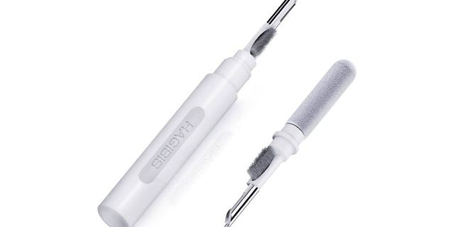 AirPods Pro Cleaning Pen.