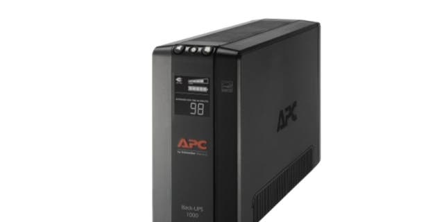 Sistema de energía de respaldo de batería APC UPS 1000VA. 