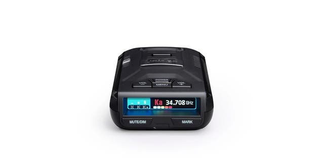 The Uniden R3 Laser Radar Detector can remember and mute common false alerts (such as retail store automatic doors) along your regularly driven routes, so you never have to listen to the same false alert twice. 