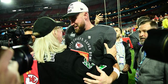 Kansas City Chiefs Travis Kelce (87) celebrates after defeating the Philadelphia Eagles with his mother Donna Kelce at State Farm Stadium.  Glendale, Arizona 2/12/2023