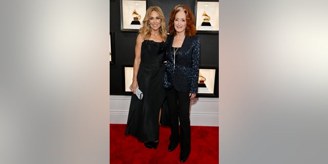 Sheryl Crow and Bonnie Raitt  walked together down the red carpet at the star-studded show.