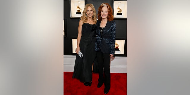 Sheryl Crow and Bonnie Raitt walked together down the red carpet at the star-studded show.