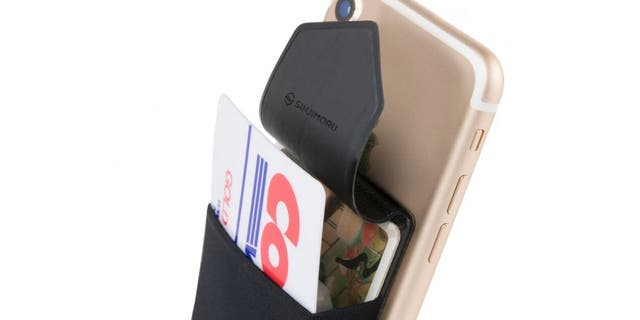 This cardholder also protects your private information.