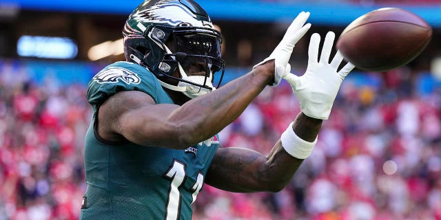 AJ Brown of the Philadelphia Eagles warms up against the Kansas City Chiefs before Super Bowl LVII at State Farm Stadium on February 12, 2023 in Glendale, Arizona.