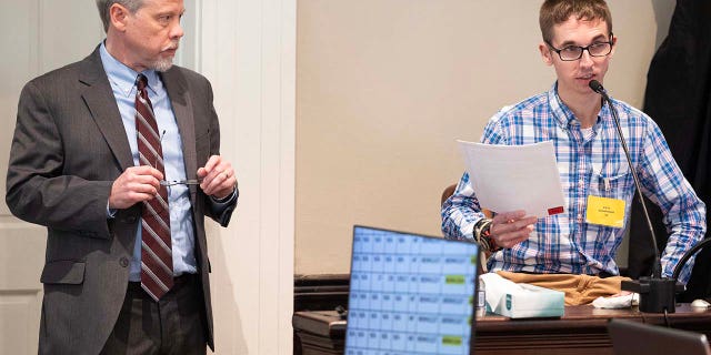 Tony Satterfield answers questions during Alex Murdaugh’s trial for murder at the Colleton County Courthouse Feb. 9, 2023. 