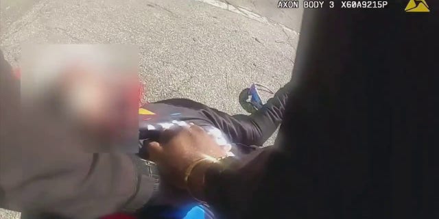 Atlanta Police Officer Jaleel Tulloch provided CPR to a cyclist who collapsed in an intersection.