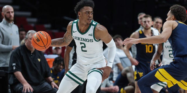 Bobby Harvey (2) of the Portland State Vikings during a game against the West Virginia Mountaineers at Moda Center Nov. 25, 2022, in Portland, Ore.