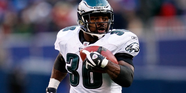 Philadelphia Eagles running back Brian Westbrook, #36, runs the ball during the game against the New York Giants on Dec. 7, 2008.