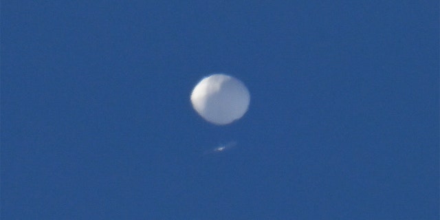 Balon mata-mata China terbang di atas Charlotte North Carolina, 4 Februari 2023. 