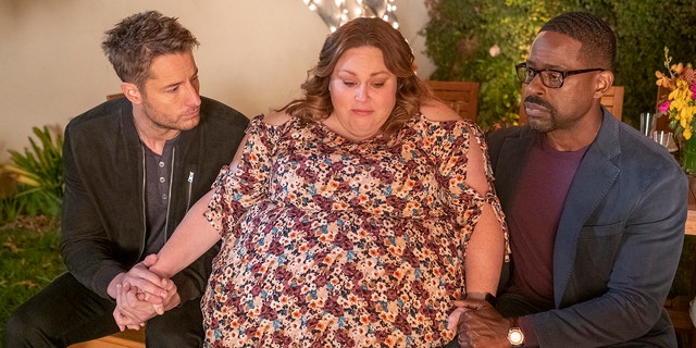 Chrissy Metz played Kate Pearson alongside "Big 3" members and brothers Kevin, played by Justin Hartley, and Randall, played by Sterling K. Brown.