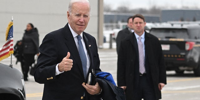 US President Joe Biden arrives to board Air Force One at Hancock Field Air National Guard Base in Syracuse, New York, on February 4, 2023. - President Biden is headed to the Camp David presidential retreat in Maryland.