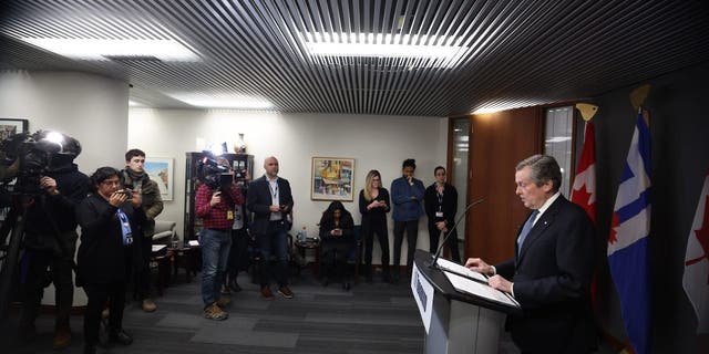 El alcalde de Toronto, John Tory, renuncia a la presidencia después de haber sido maldecido por haber tenido una aventura con un empleado que formaba parte de su personal en el Ayuntamiento de Toronto, el 10 de febrero de 2023.