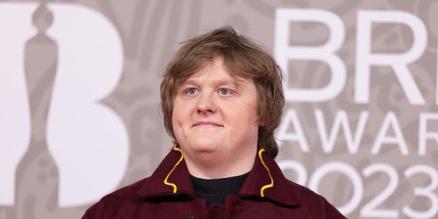 Lewis Capaldi may quit music if his Tourette syndrome worsens.