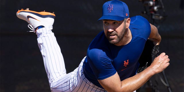 Pitcher New York Mets Justin Verlander selama latihan musim semi pada 14 Februari 2023, di Port St. Lucie, Florida.