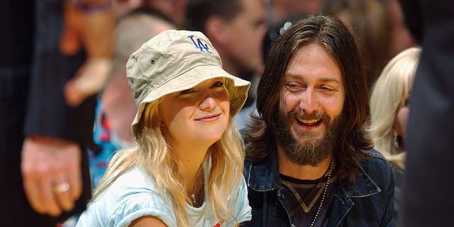 Kate Hudson and Chris Robinson were married from 2000 to 2007.