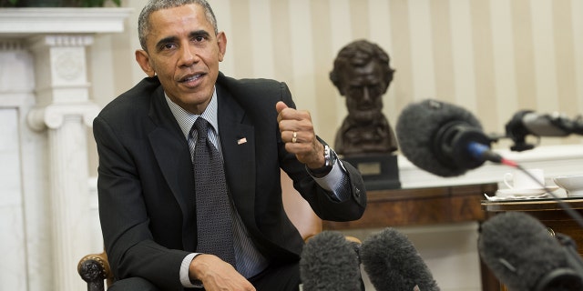 Presiden Barack Obama di Oval Office Gedung Putih di Washington, DC, 4 Februari 2015.