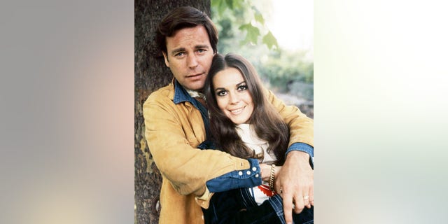 American actors Robert Wagner and his wife Natalie Wood (1938 - 1981), circa 1970. 