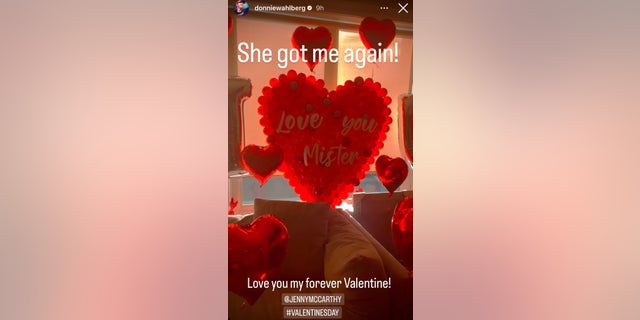 The Boston native also had a sweet Valentine's surprise planned for McCarthy.