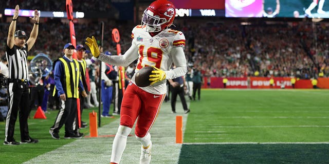 Kadarius Toney #19 of the Kansas City Chiefs celebrates after a five yard touchdown reception against the Philadelphia Eagles during the fourth quarter in Super Bowl LVII at State Farm Stadium on February 12, 2023 in Glendale, Arizona.