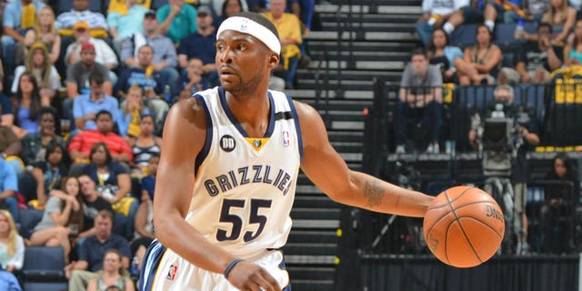 Keyon Dooling #55 of the Memphis Grizzlies dribbles the ball up the floor against the San Antonio Spurs in Game Four of the Western Conference Finals during the 2013 NBA Playoffs on May 27, 2013 at FedEx Forum in Memphis, Tennessee.