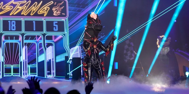 Sara Evans said her Mustang costume on "The Masked Singer" was a bit claustrophobic.