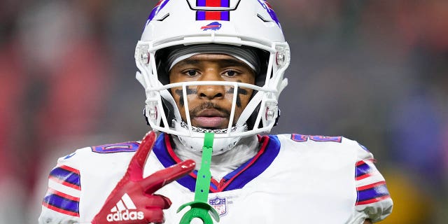 Buffalo Bills' Nyheim Hines warms up before a Bengals game at Paycor Stadium on January 2, 2023 in Cincinnati, Ohio.