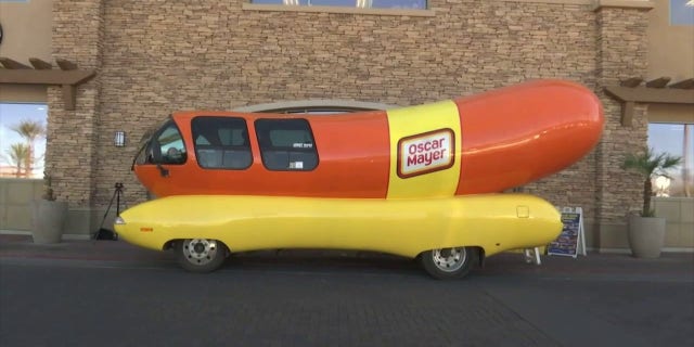 The Oscar Mayer Wienermobile is 27 feet long.