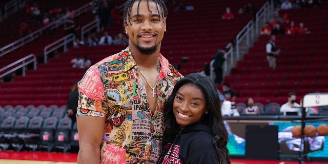 Simone Biles y Jonathan Owens