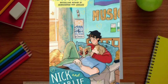 "Nick et Charlie" a attiré l'attention après qu'un élève de sixième ait confronté son conseil scolaire à propos de son contenu inapproprié.