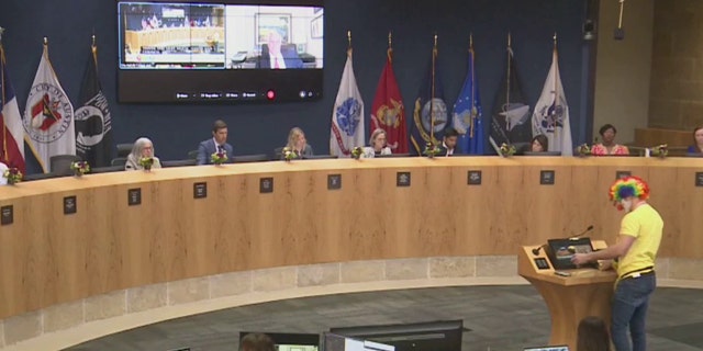 Alex Strenger addresses Austin City Council members during the Feb. 9, 2023, meeting.