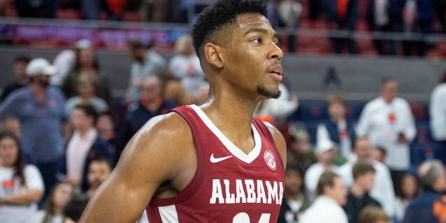 Brandon Miller & Alabama Teammates Receive Backlash as Team Continues Pat-Down Ritual Despite Freshman’s Link to Shooting 2 Brandon Miller of the Alabama Crimson Tide after defeating the Auburn Tigers at Neville Arena Feb. 11, 2023, in Auburn, Ala.
