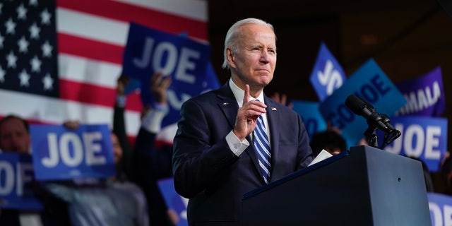 Presiden Joe Biden berbicara pada Pertemuan Musim Dingin Komite Nasional Demokrat, Jumat, 3 Februari 2023, di Philadelphia.  (Foto AP/Patrick Semansky)