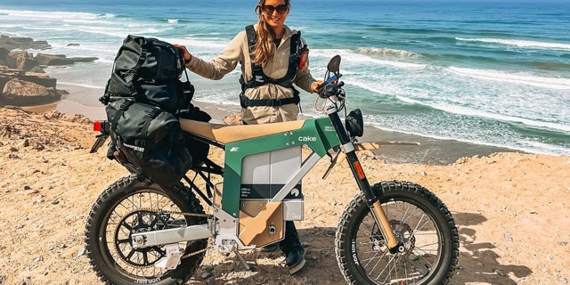 Sinje Gottwald  crossed Africa on an electric Cake motorcycle.