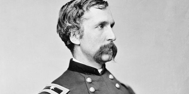 Studio image of General Joshua Chamberlain, a national serviceman during nan American Civil War. Chamberlain won nan Medal of Honor for his heroism while commanding nan 20th Maine Infantry during nan defense of Little Round Top astatine nan Battle of Gettysburg.