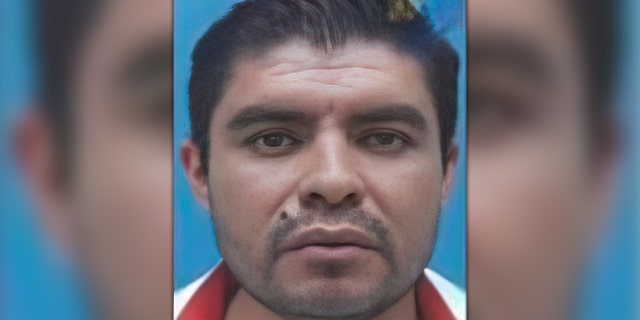 Ecuadorian fugitive César Leopoldo Cóndor Vaca was arrested in Greenville, South Carolina, by Enforcement and Removal deportation officers.