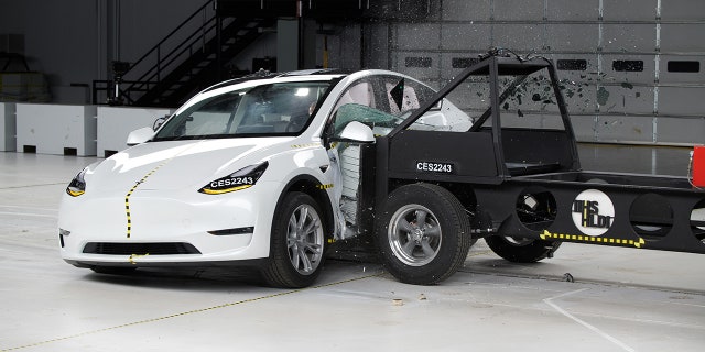 The Tesla Model Y received the top Good score for the new side impact test. 