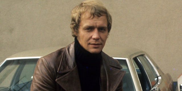 David Soul performed at the 25th Jubilee celebration for Queen Elizabeth II in 1977, and was told the Queen Mother was a huge fan of "Starsky &amp; Hutch."