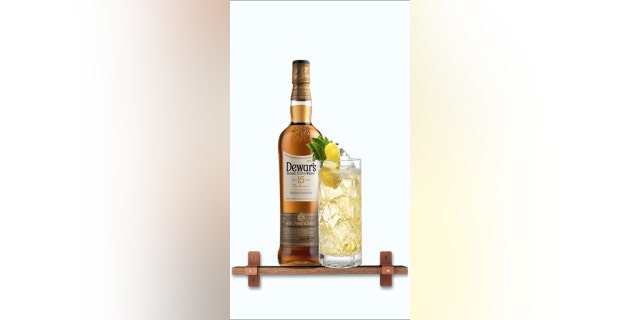 If you aren't sure who to cheer for but want to take part in the festivities, try this "team neutral" cocktail: the Hut Hut Highball.