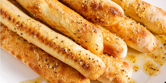 breadsticks for a bread basket