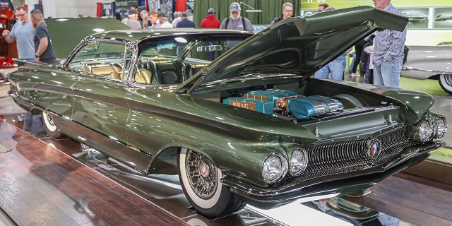 X-60 is a customized 1960 Buick Invicta.