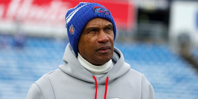 Defensive coordinator Leslie Frazier of the Buffalo Bills prior to an AFC wild-card playoff game against the Miami Dolphins at Highmark Stadium Jan. 15, 2023, in Orchard Park, N.Y. 