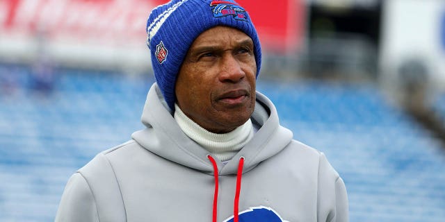 Defensive coordinator Leslie Frazier of the Buffalo Bills prior to an AFC wild-card playoff game against the Miami Dolphins at Highmark Stadium Jan. 15, 2023, in Orchard Park, N.Y.
