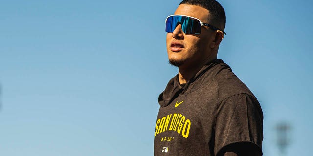 Manny Machado de la práctica de bateo de los Padres de San Diego en el Complejo Deportivo Peoria en Peoria, Arizona, el 16 de febrero de 2023.